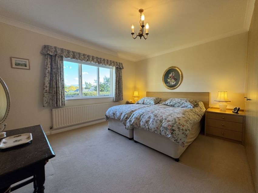 Images for Halstead Drive, Menston