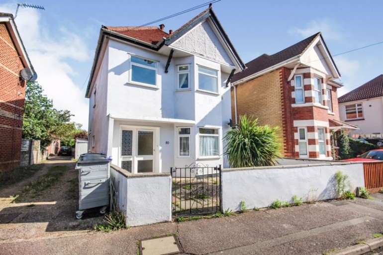 *VIRTUAL VIEWING AVAILABLE - PLEASE CONTACT US FOR MORE INFORMATION* Cardigan Road, Bournemouth