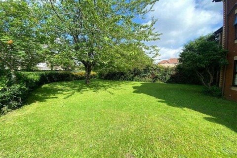 View Full Details for Spring Road, Sholing, SO19