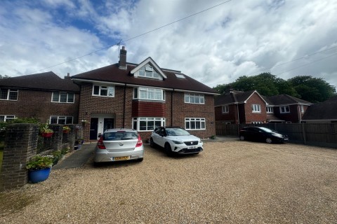 View Full Details for Bracklyn Court, Bishopstoke, SO50