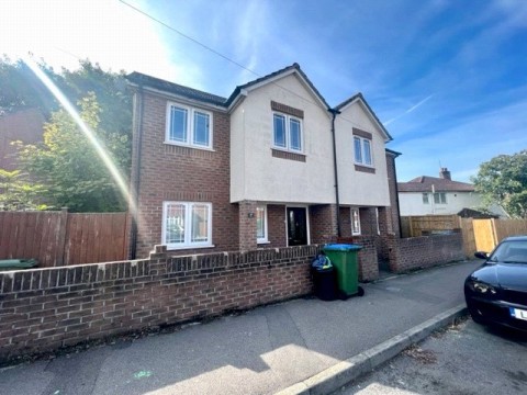 View Full Details for Heath Road, Southampton, SO19