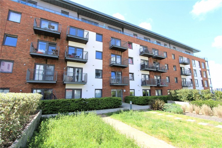 Fairbourne Court, Denyer Walk, Southampton, Hampshire, SO19