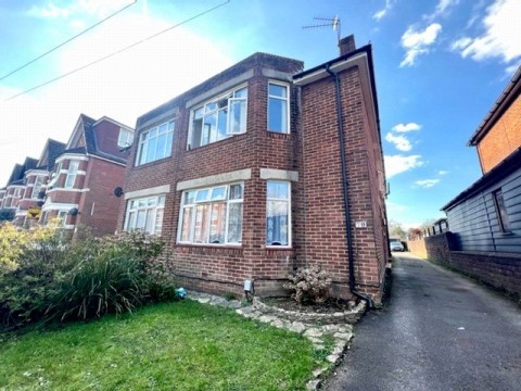 View Full Details for Hill Lane, Southampton, Hampshire, SO15