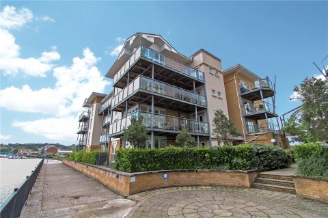 View Full Details for Hawkeswood Road, Southampton, Hampshire, SO18