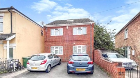 View Full Details for Edward Road, Southampton, Hampshire, SO15