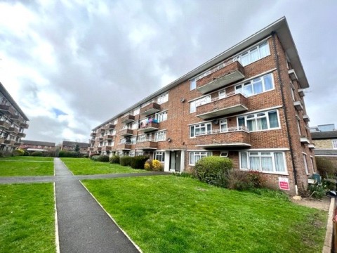 View Full Details for Shirley Road, Southampton, Hampshire, SO15