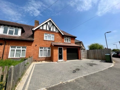 View Full Details for Alder Road, Southampton, Hampshire, SO16