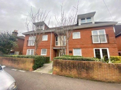 View Full Details for Firgrove Road, Southampton, Hampshire, SO15