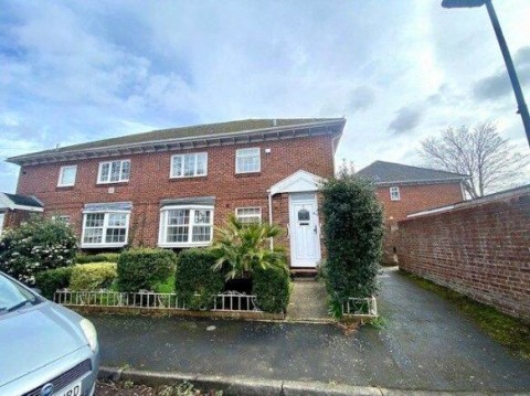 View Full Details for Balaclava Road, Southampton, Hampshire, SO18