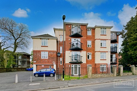 View Full Details for Regents Park Road, Southampton, SO15